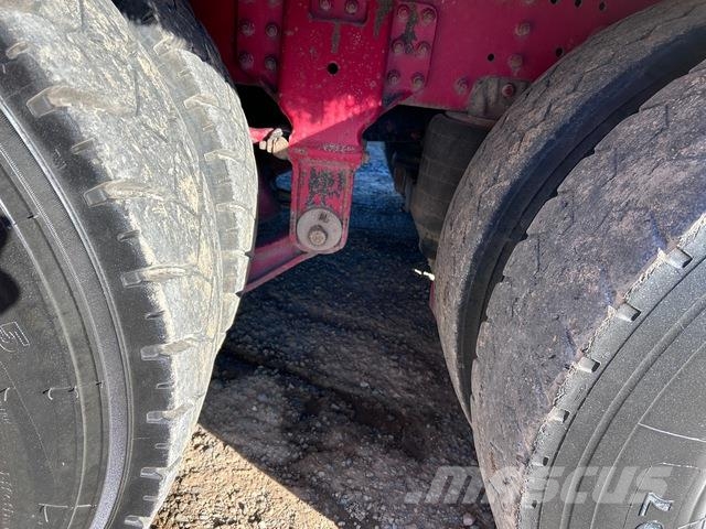 Mack Trident شاحنات قلابة
