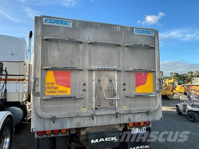 Mack Trident شاحنات قلابة