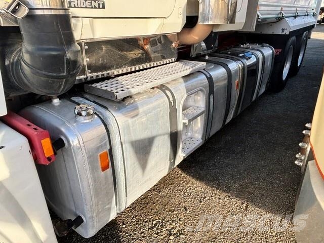 Mack Trident شاحنات قلابة
