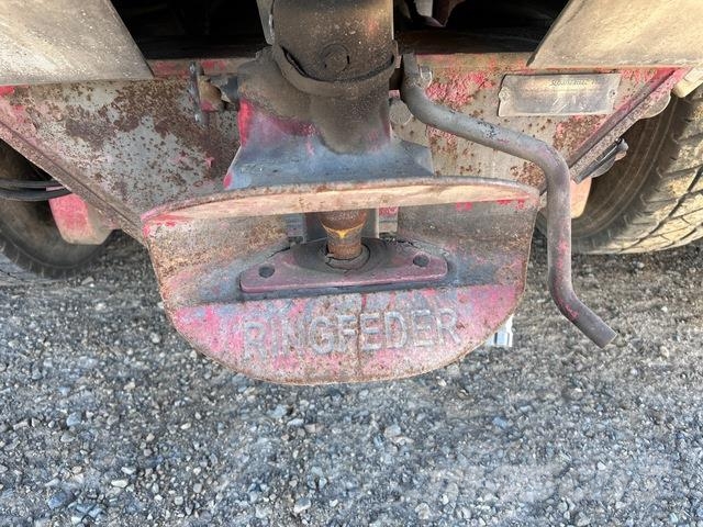 Mack Trident شاحنات قلابة