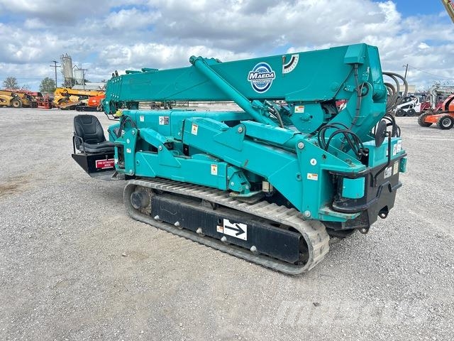 Maeda MC405CRME رافعات صغيرة
