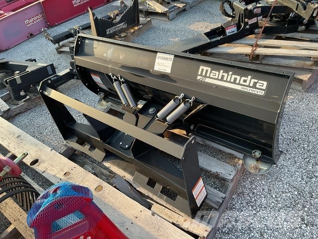 Mahindra Otros equipos para carreteras y quitanieves