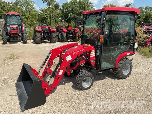 Mahindra 1126 HST Трактори