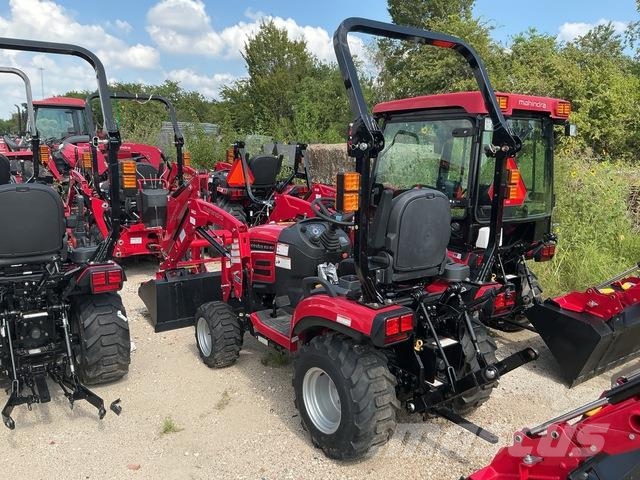 Mahindra 1126 HST Compact tractors