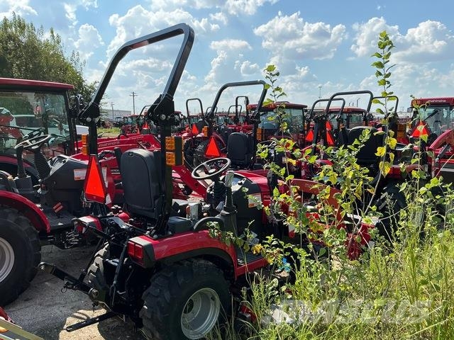 Mahindra 1126 HST جرارات مدمجة