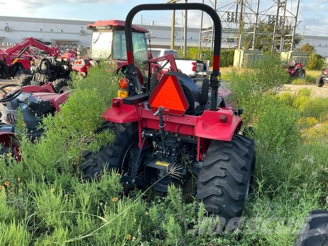 Mahindra 1626 Compact tractors