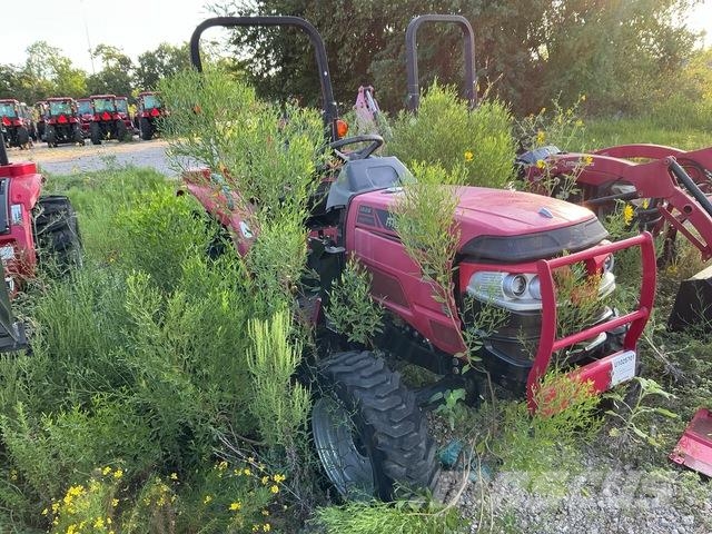 Mahindra 1626 Compact tractors