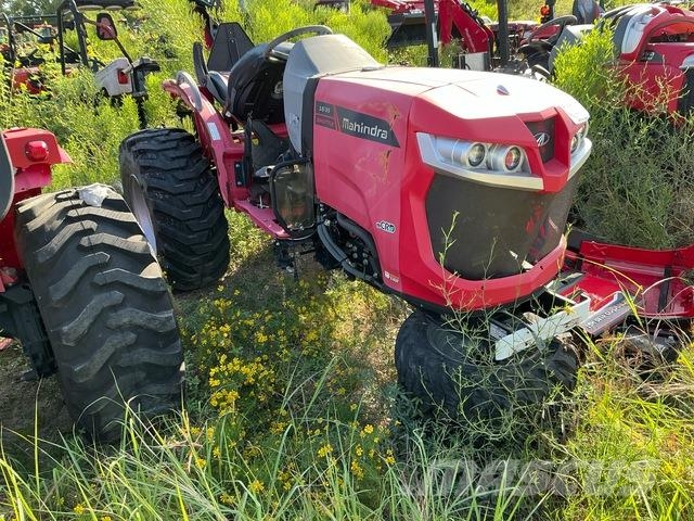 Mahindra 1635 Compact tractors