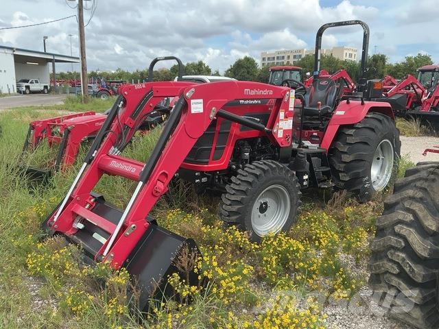 Mahindra 5145 Compact tractors