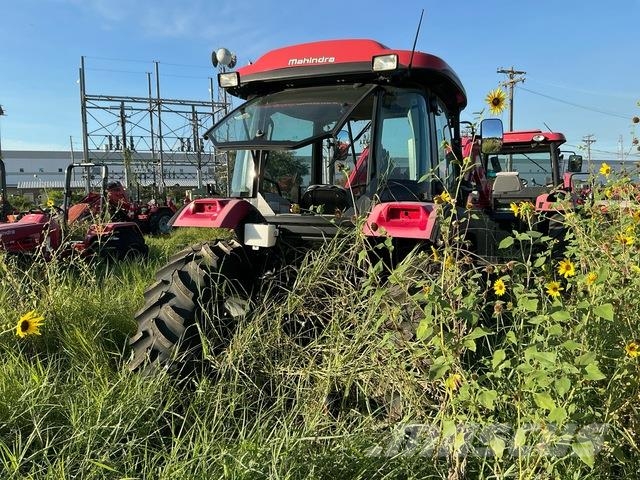 Mahindra 6075 Compact tractors