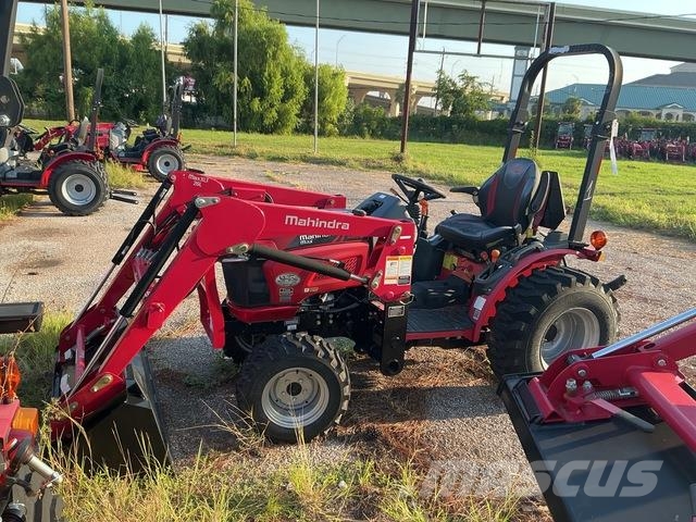 Mahindra MAX26XLG Трактори