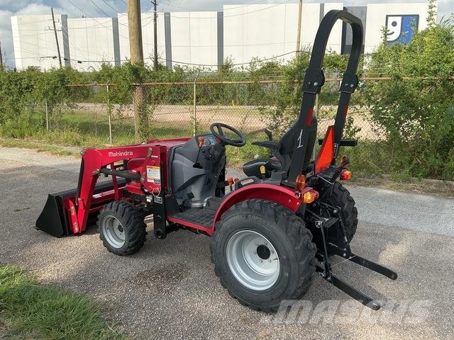 Mahindra MAX26XLG Compact tractors