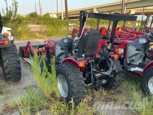 Mahindra MAX26XLH جرارات مدمجة
