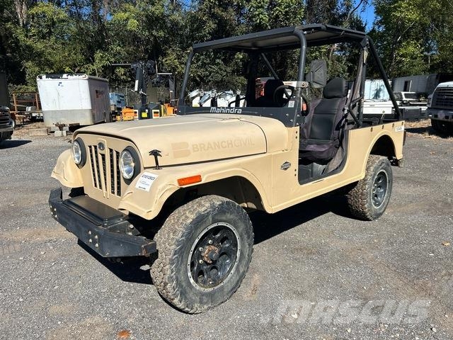 Mahindra Roxor ماكينات منفعة عامة