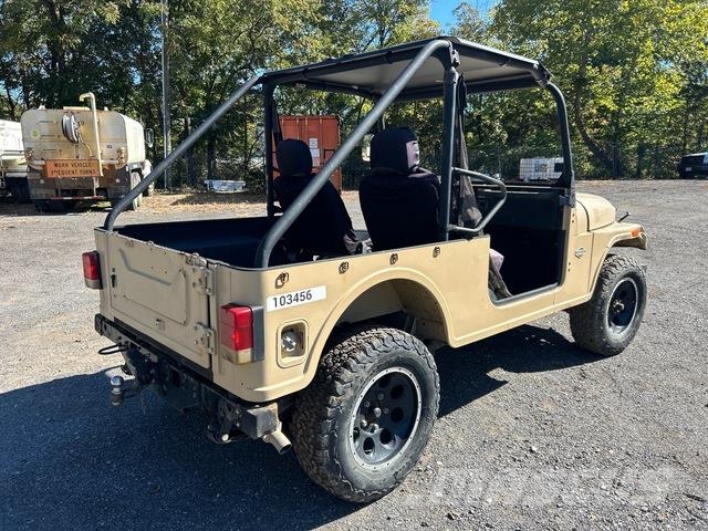 Mahindra Roxor ماكينات منفعة عامة
