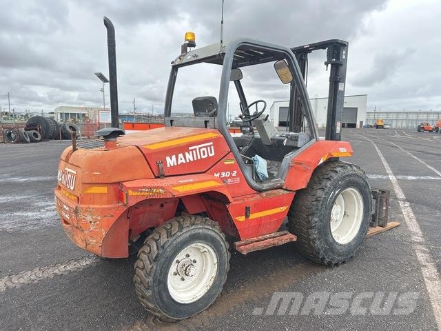 Manitou M30-2 Terrenggående gaffeltruck