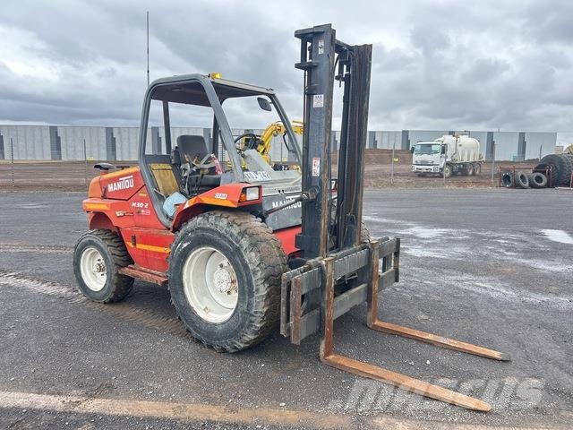 Manitou M30-2 Terrenggående gaffeltruck