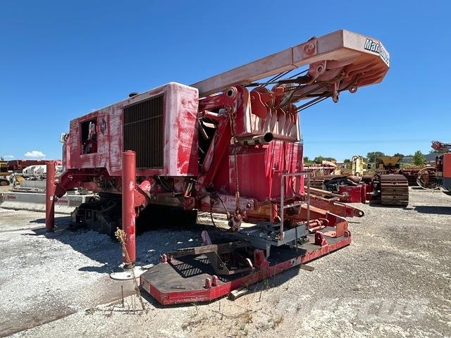 Manitowoc 1015 رافعات مجنزرة