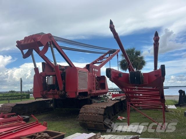 Manitowoc 888 رافعات مجنزرة