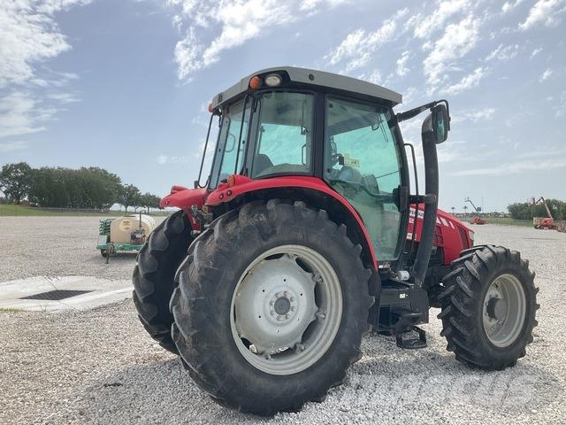 Massey Ferguson 5612 Traktori