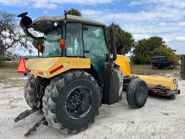 Massey Ferguson MF4608 جرارات مدمجة