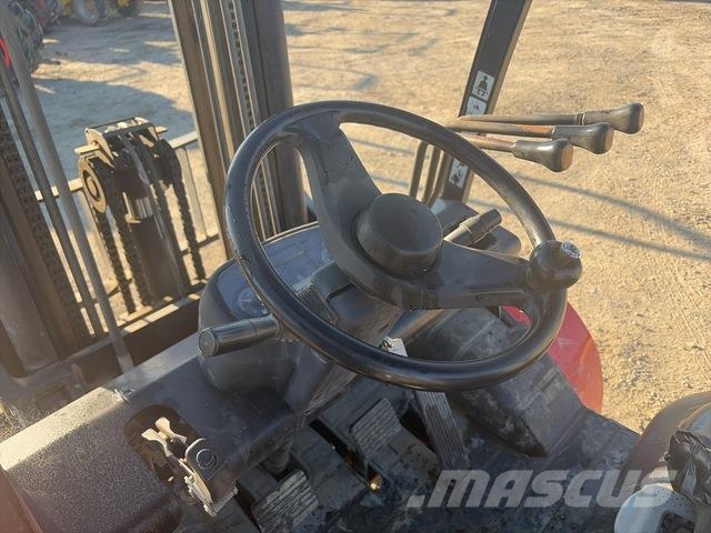 Maximal FD25T-C2WE3 Maastotrukit