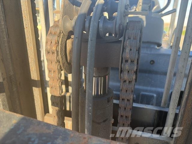 Maximal FD25T-C2WE3 Maastotrukit