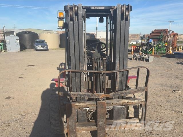 Maximal FD25T-C2WE3 Maastotrukit