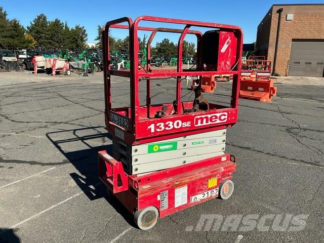 MEC 1330SE Scheren-Arbeitsbühnen