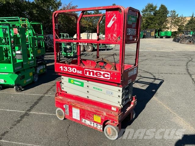 MEC 1330SE Scheren-Arbeitsbühnen