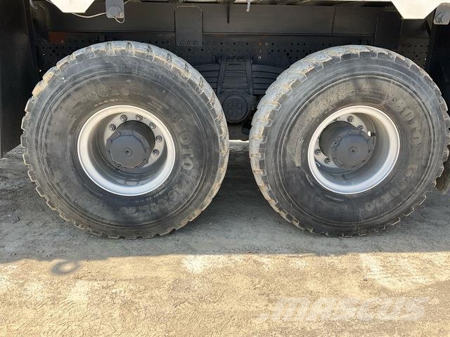 Mercedes-Benz ACTROS 4048 Φορτηγά με Γερανό