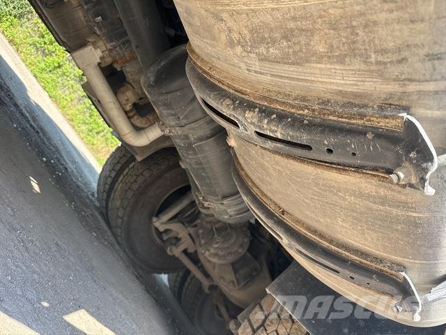 Mercedes-Benz Arocs 3243 Camiões bomba Betão