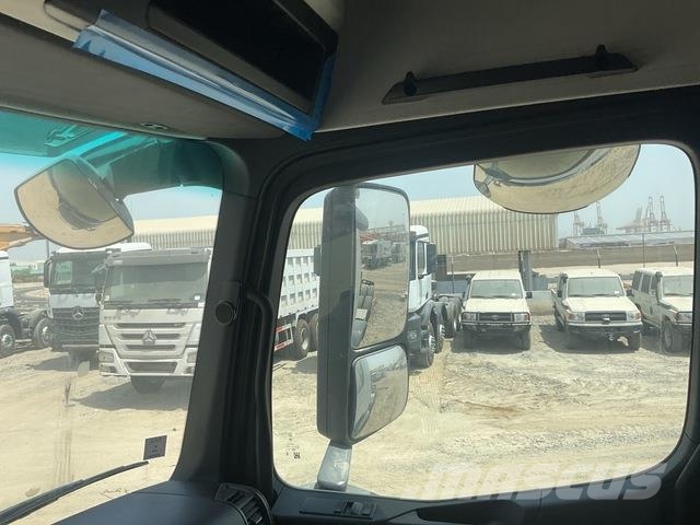 Mercedes-Benz Arocs 4240 شاحنات بمقصورة وهيكل