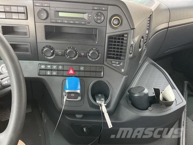 Mercedes-Benz Arocs 4240 شاحنات بمقصورة وهيكل