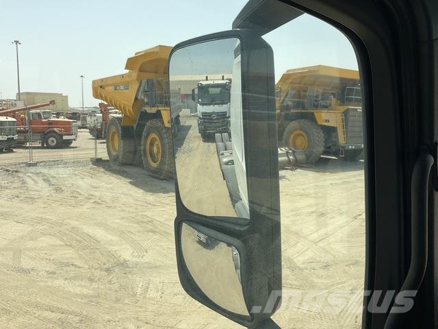 Mercedes-Benz Arocs 4240 شاحنات بمقصورة وهيكل