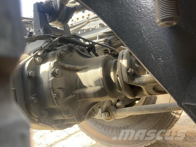 Mercedes-Benz Arocs 4240 شاحنات بمقصورة وهيكل