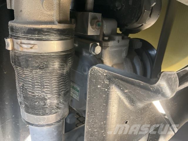 Mercedes-Benz Arocs 4240 キャブ付きシャーシ