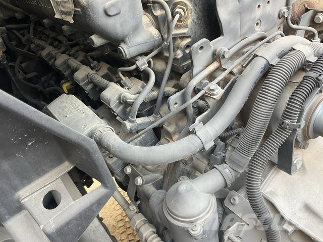 Mercedes-Benz Arocs 4240 キャブ付きシャーシ