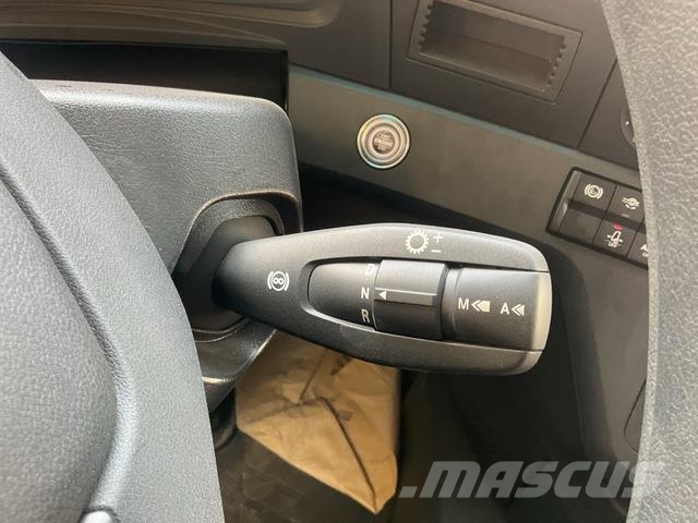 Mercedes-Benz Arocs 4240 キャブ付きシャーシ