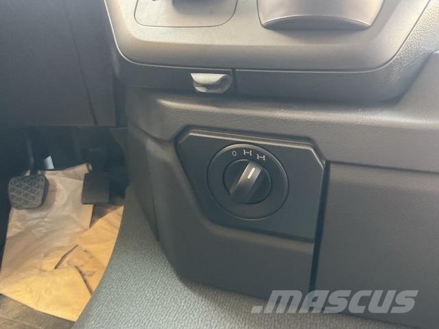 Mercedes-Benz Arocs 4240 キャブ付きシャーシ