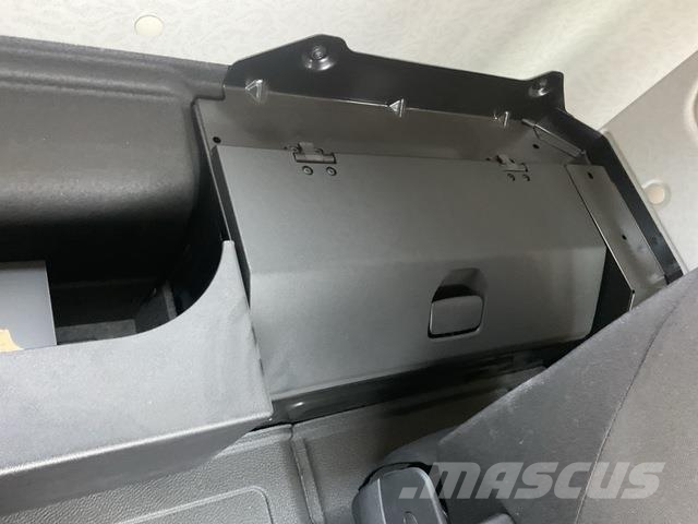 Mercedes-Benz Arocs 4240 キャブ付きシャーシ