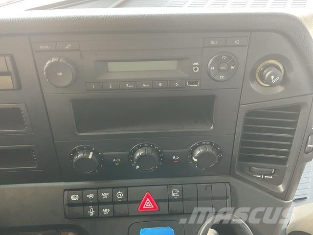 Mercedes-Benz Arocs 4240 キャブ付きシャーシ