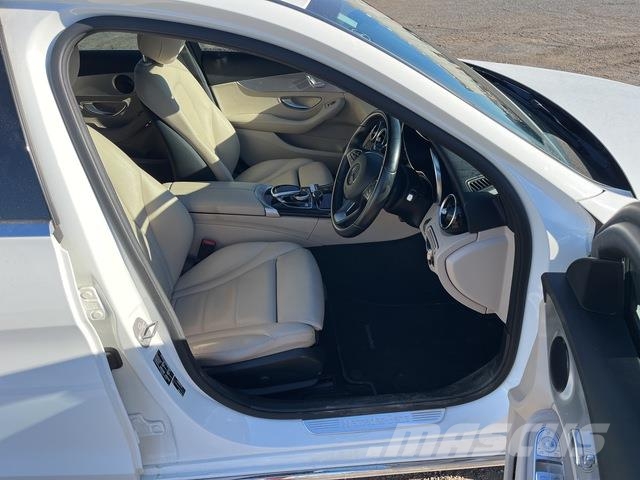 Mercedes-Benz C200 Cars