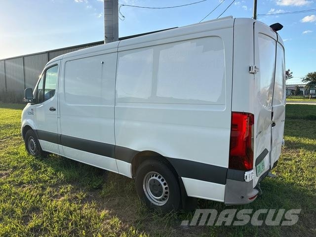 Mercedes-Benz Sprinter Furgone chiuso