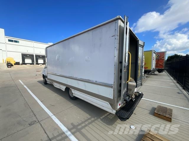 Mercedes-Benz Sprinter 3500 Furgons