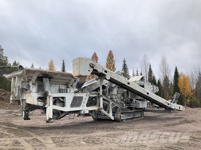 Metso LT300HP Pulverisierer