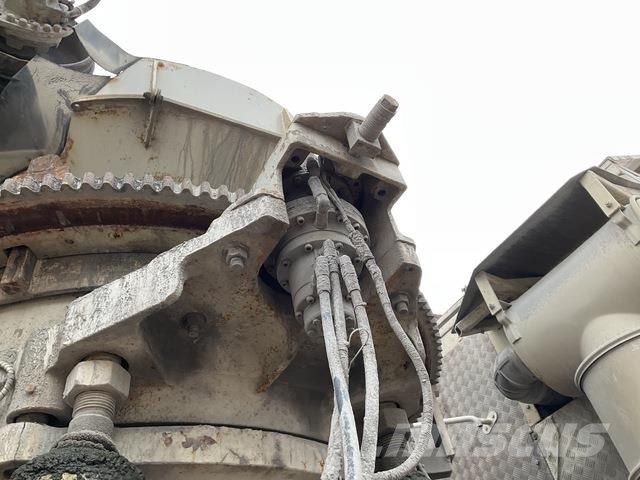 Metso LT300HP Pulverisierer