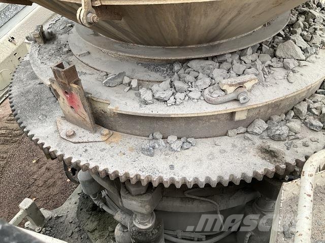 Metso LT300HP Pulverisierer