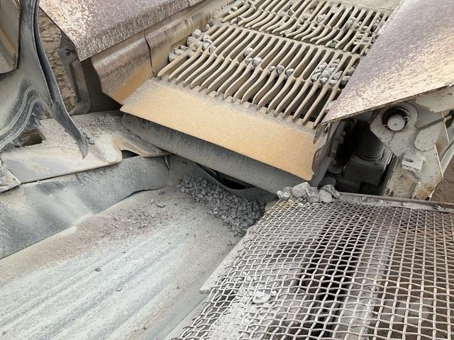 Metso LT300HP Pulverisierer