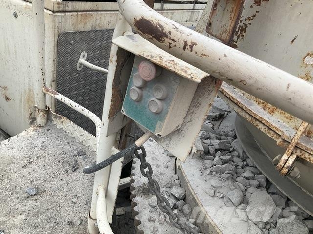 Metso LT300HP Pulverisierer